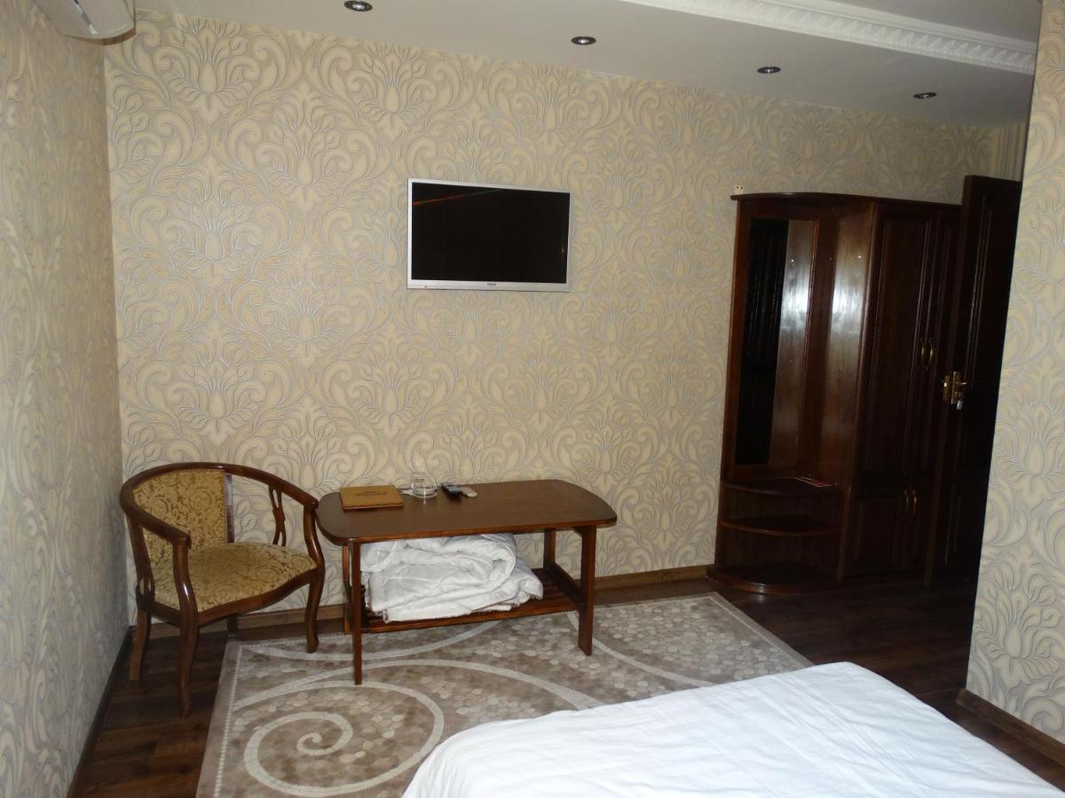 Nur M Hotel Tașkent Exterior foto
