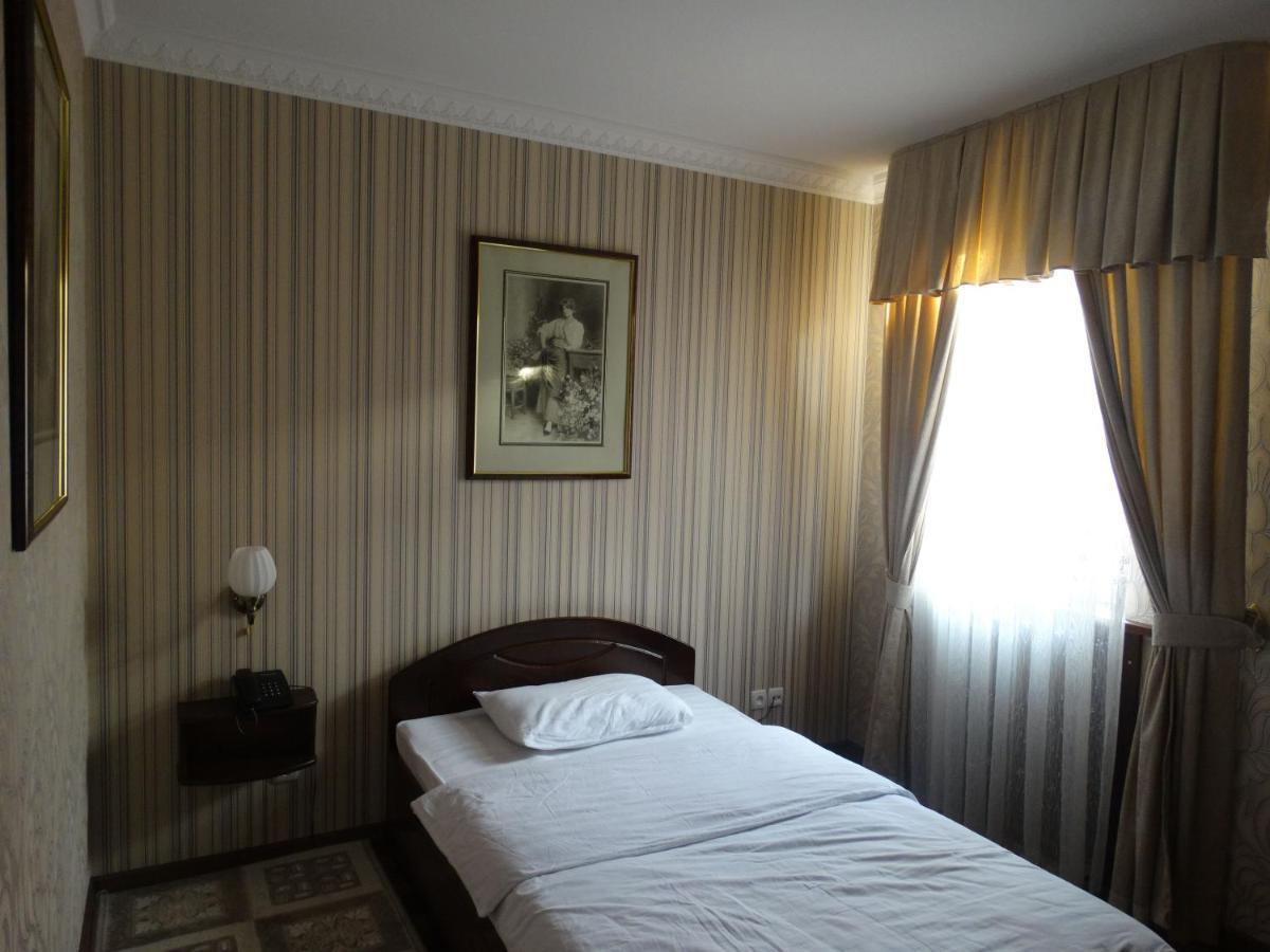 Nur M Hotel Tașkent Exterior foto