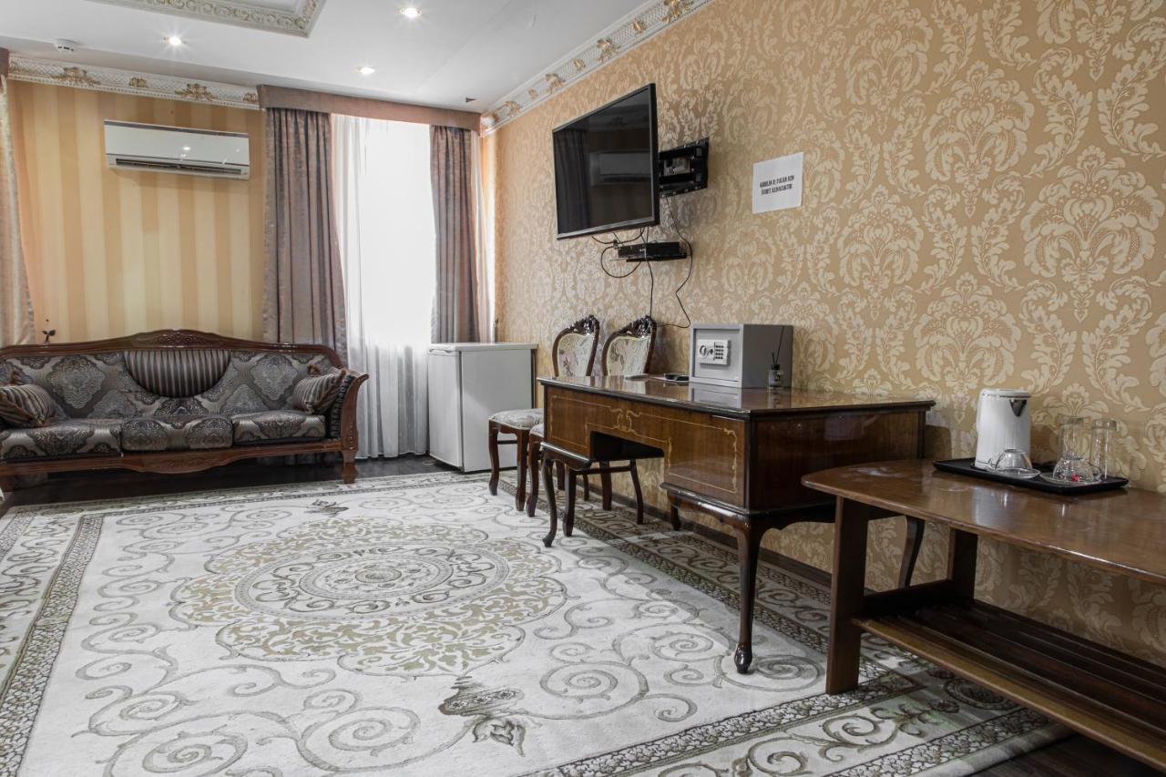 Nur M Hotel Tașkent Exterior foto