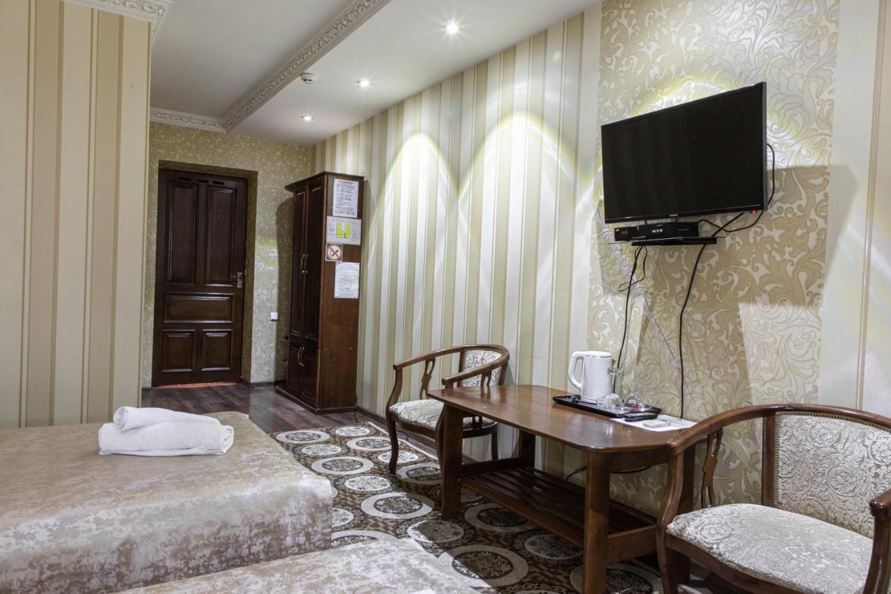 Nur M Hotel Tașkent Exterior foto
